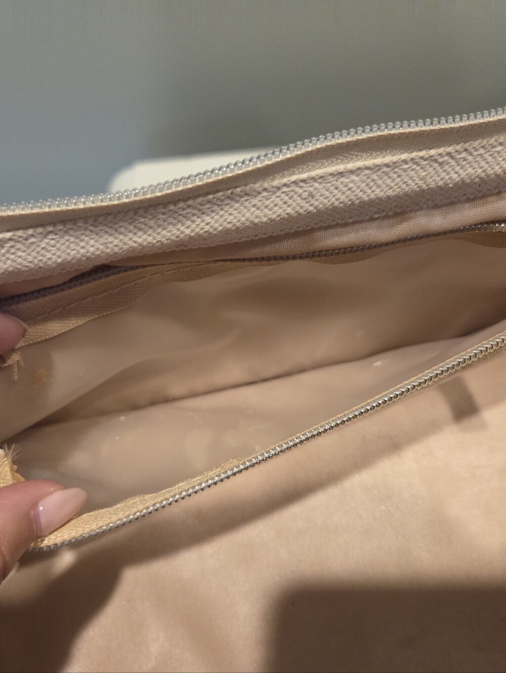 BEIS Canvas and Leather Dopp Kit - Picture 6 of 13